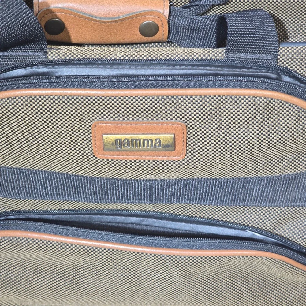 Gamma Travel Bag Luggage Carry‎ On Weekender Duffle Tan Black